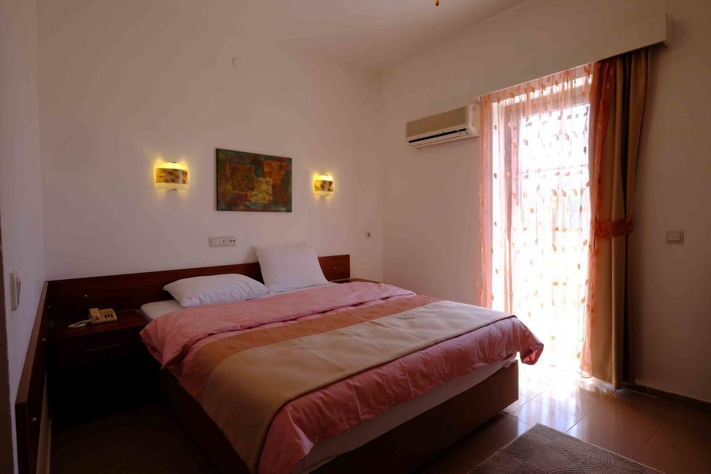 Flying Dutchman Hotel Oludeniz Rom bilde